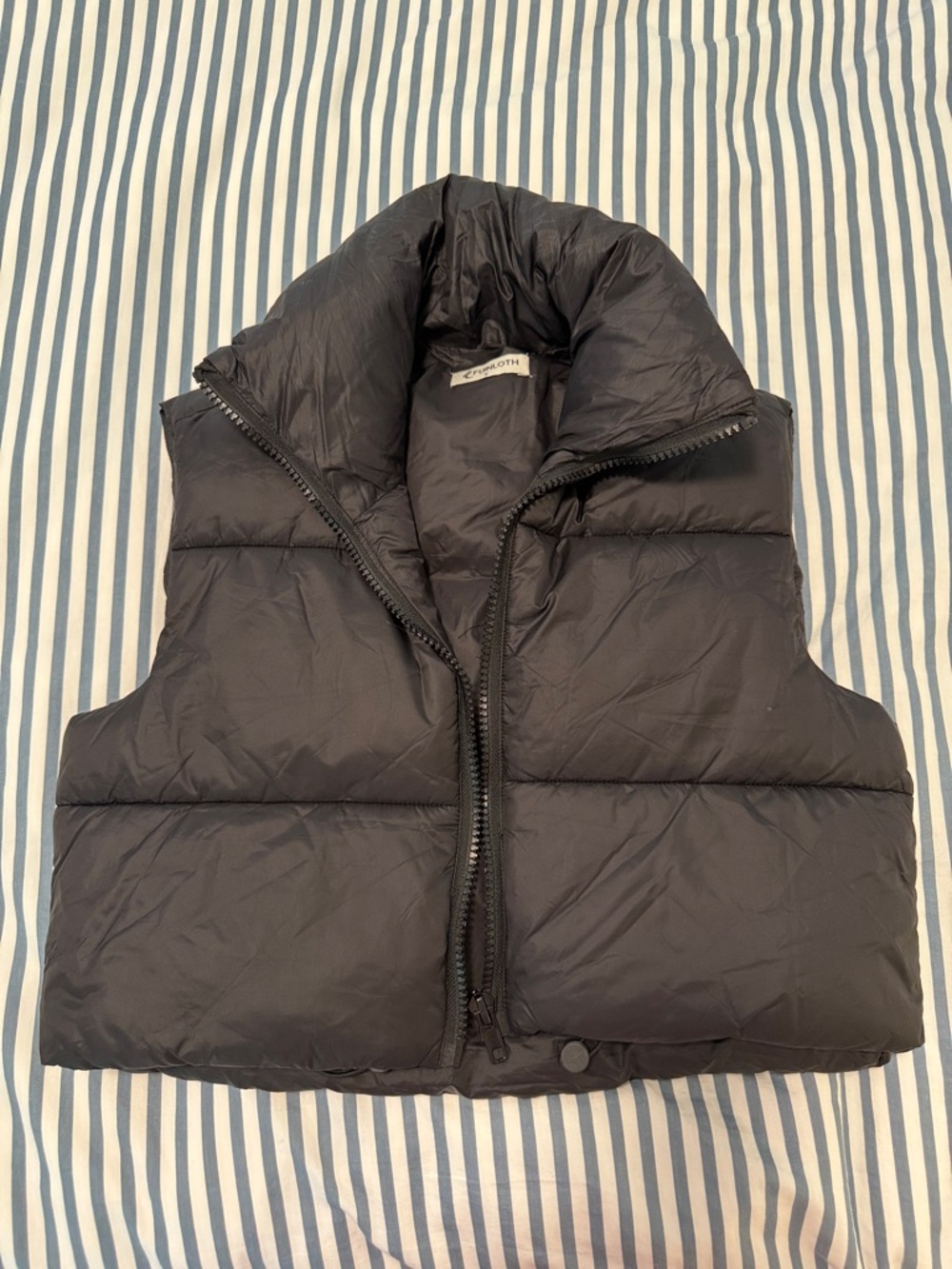 Lightweight Black Puffer Vest - Unbranded
